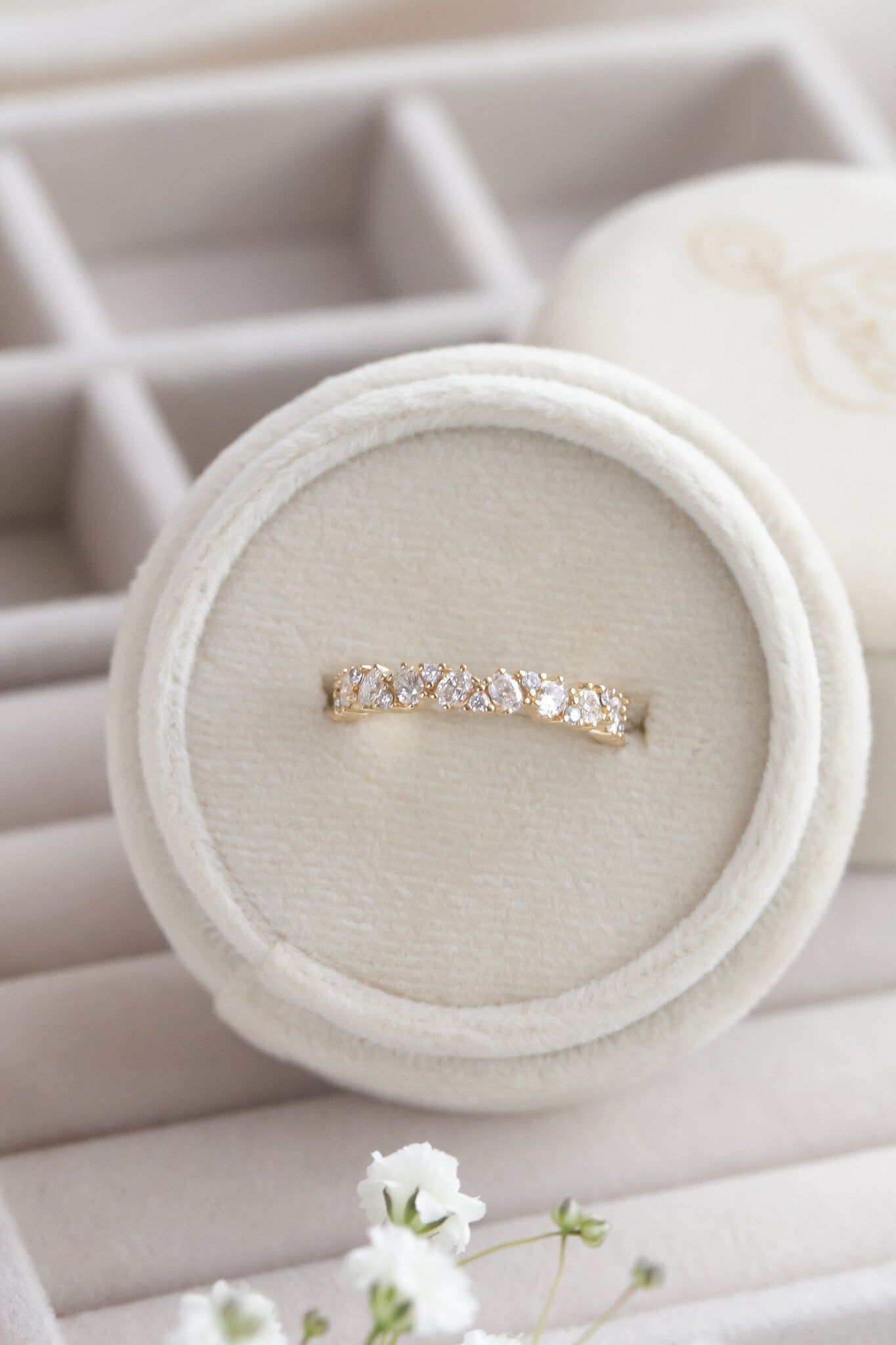 The Eloise Oval and Round Band