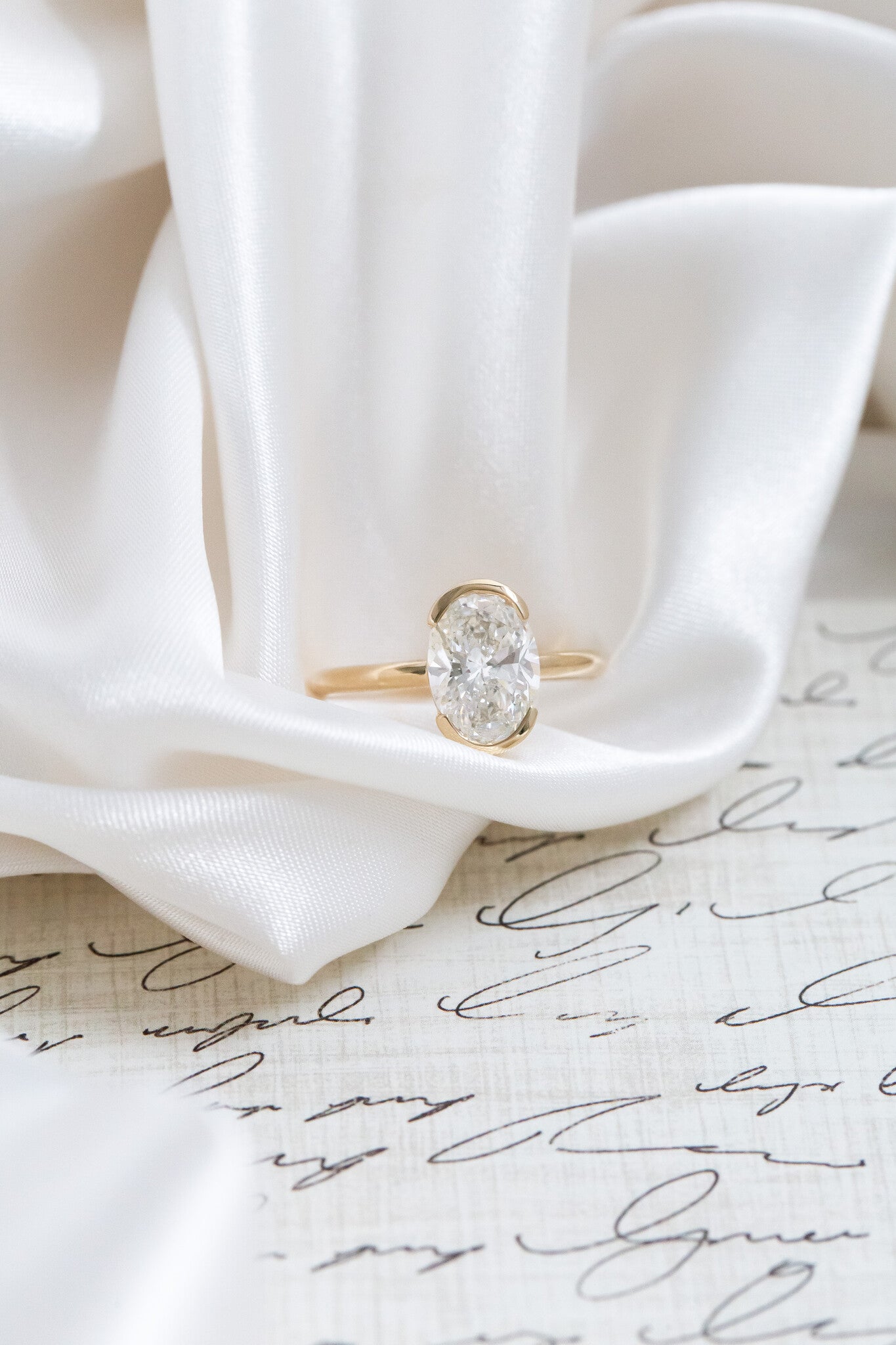 The Zadie Oval Solitaire