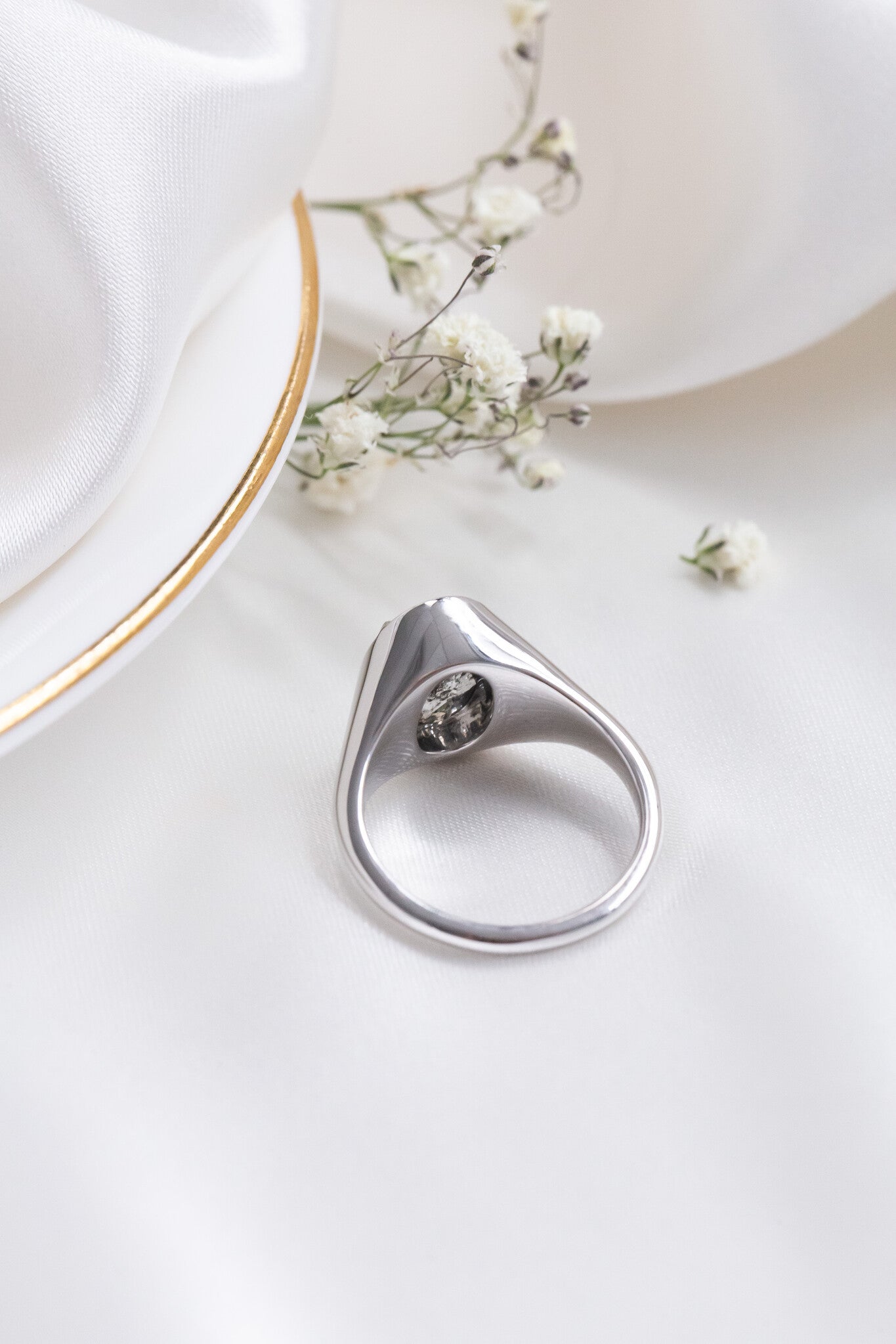 The Lennox 2.97 ct Oval Galaxy Diamond Signet Style Ring