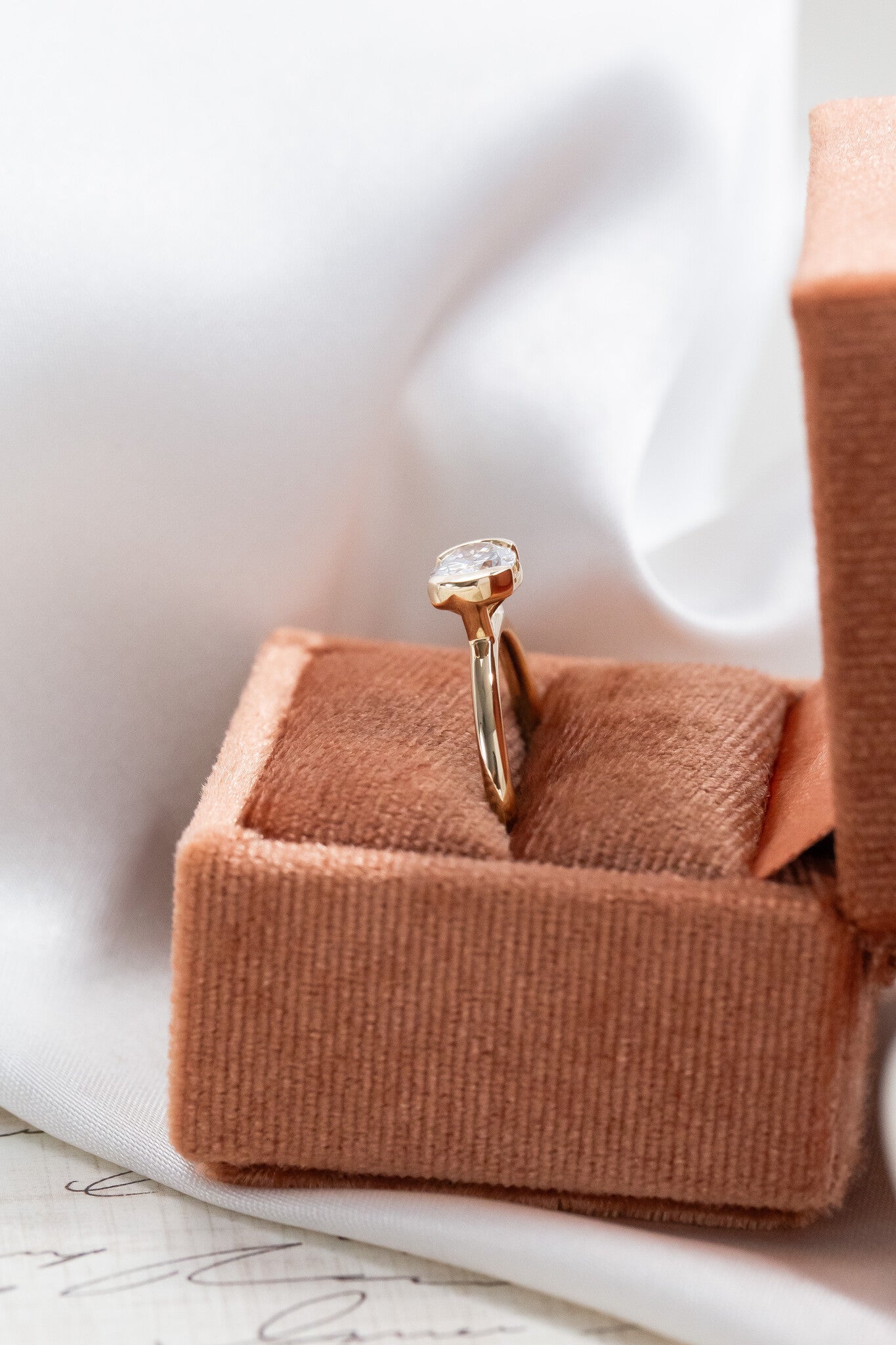 The Austen Oval Solitaire