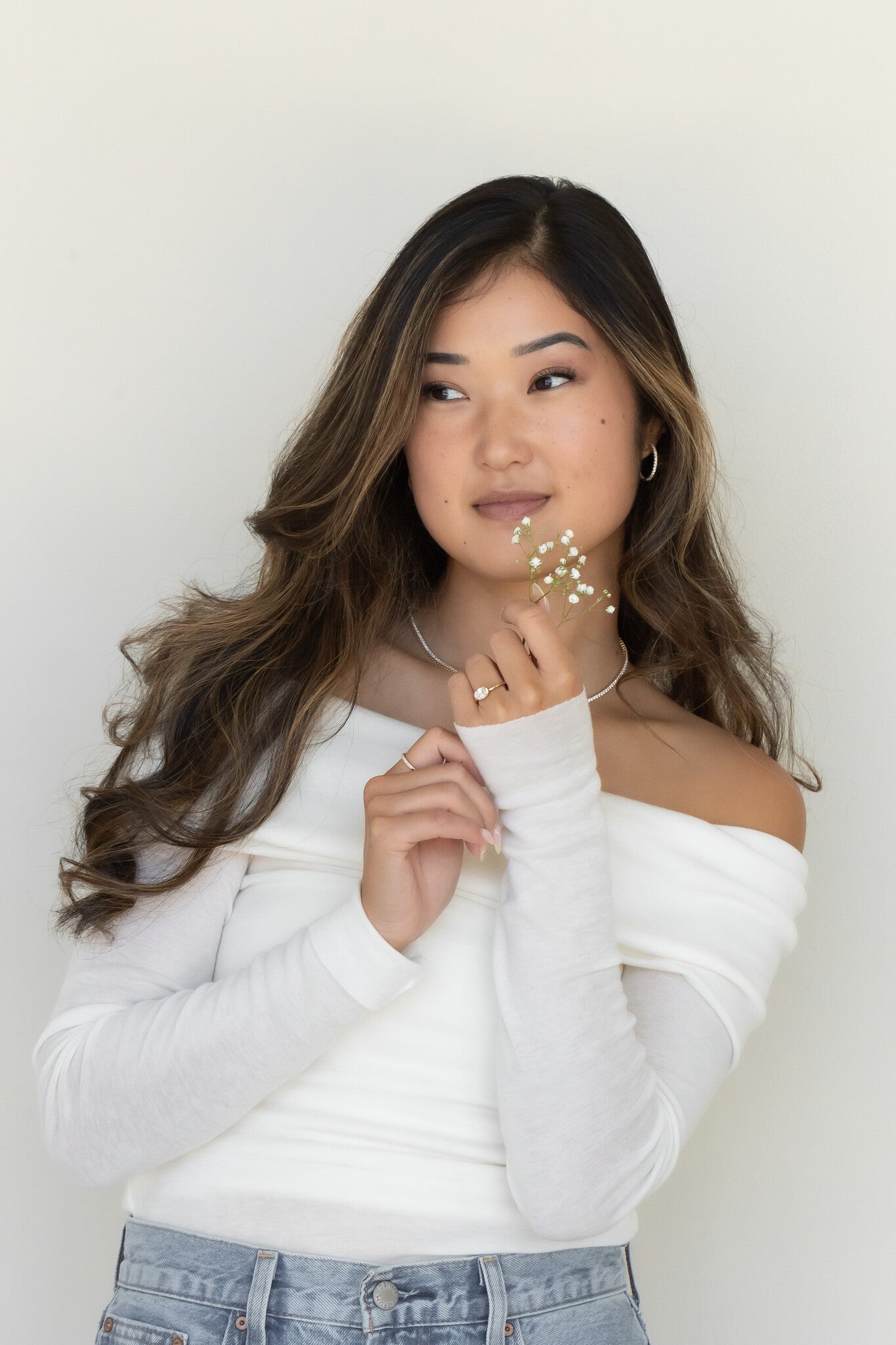 The Austen Oval Solitaire