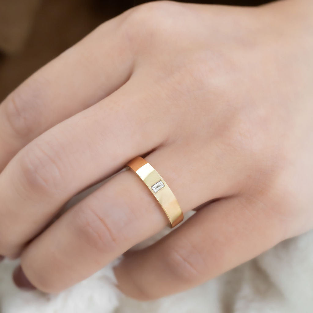 The Jaden Baguette Band on a models hand